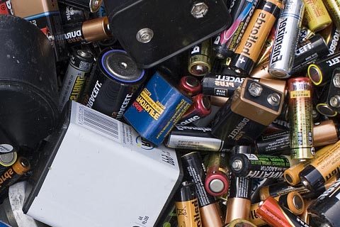 电池电解液回收√锂电池报废回收价格-废电池在哪里回收